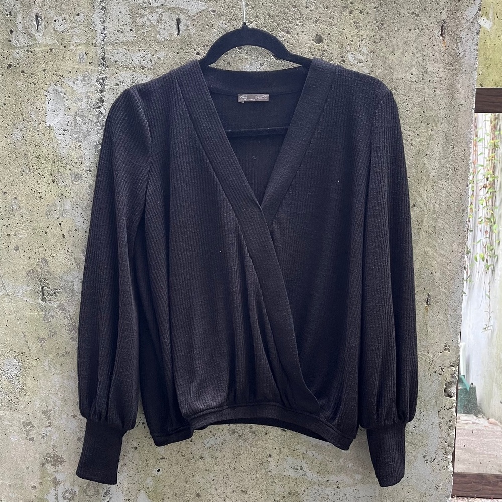 ZARA Semi Sheer V-neck Top, Ribbed, Black, Small